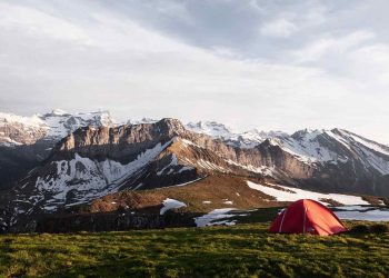 Upptäck naturskönheten vid Klintehamn camping – Perfekt för äventyr och avkoppling