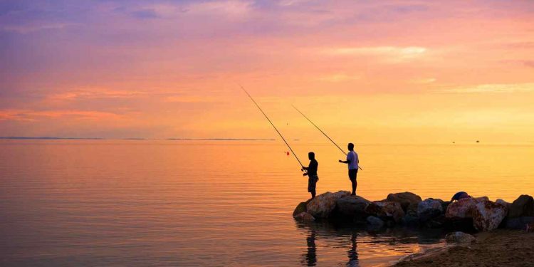Upptäck Råneälven: Få ditt fiskekort för en oförglömlig fiskeupplevelse